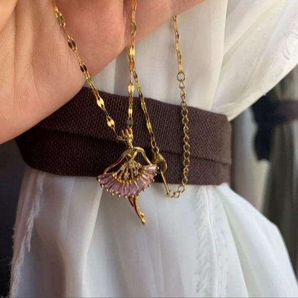 Ballerina dance Necklace - Picture 2 of 4